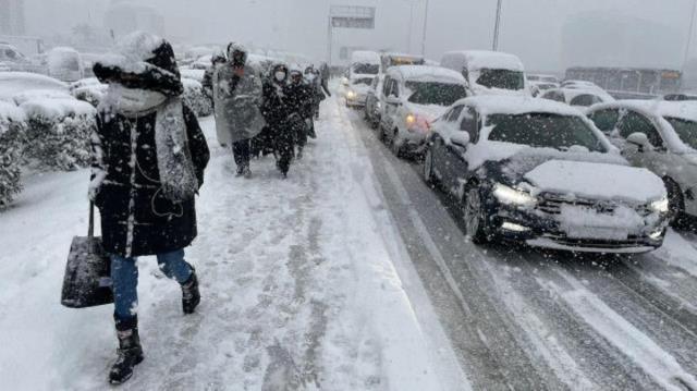 Beklenen kar yağışı başladı