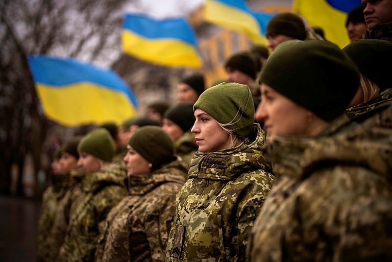 Ukrayna ordusu, Rus zırhlı araçlarını vurdu