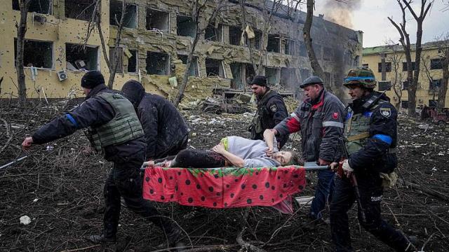 Hastaneye yapılan bombalamanın simgesiydi! Hamile kadın ve bebeği yaşamını yitirdi