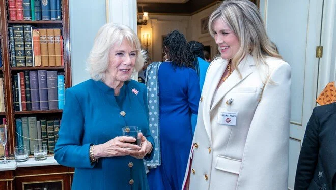 Düşes Camilla, ‘Oyuncu Camilla’ ile tanıştı