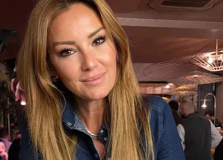 Amuda kalkan Pınar Altuğ fiziğiyle hayran bıraktı!