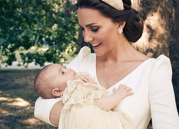 Prens Louis 4 yaşında: Kate Middleton’ın çektiği kareler yayınlandı