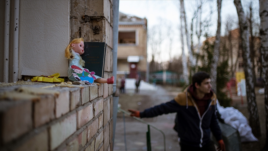 Ukrayna: Rusya’nın saldırılarında 177 çocuk öldü