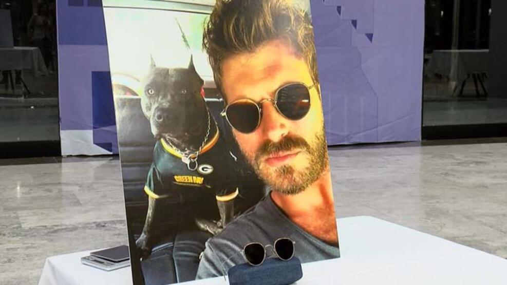 Kıvanç Tatlıtuğ’un gözlüğü 25 bin liraya satıldı, sokak hayvanlarına bağışlandı