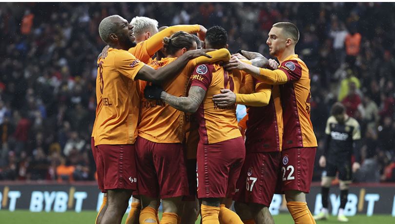 Galatasaray, Altay deplasmanında
