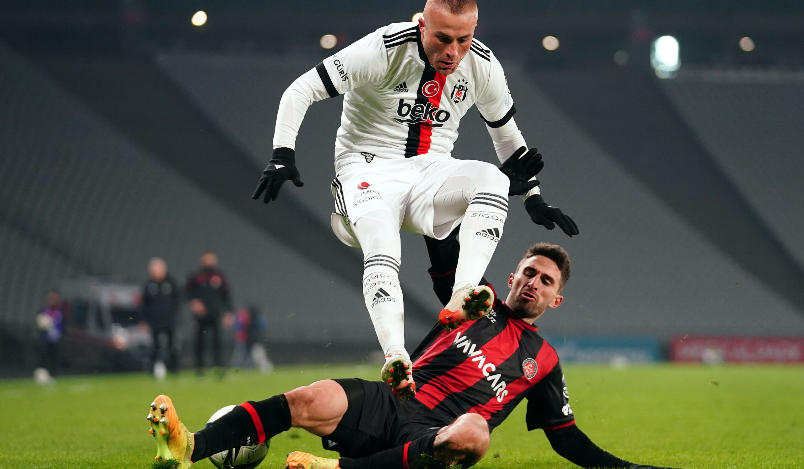 Beşiktaş’ta ilk yolcular belli