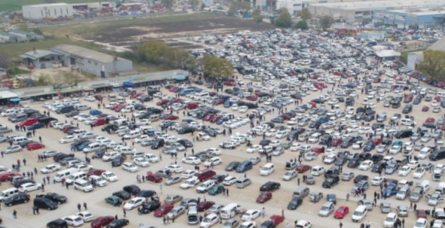 2. el oto pazarında yaprak kıpırdamıyor