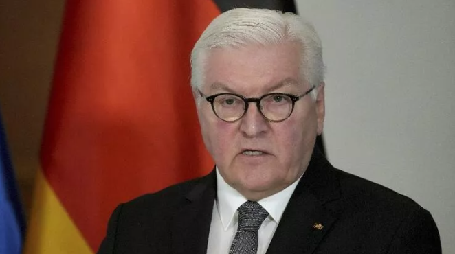 Steinmeier Kiev’de istenmiyor