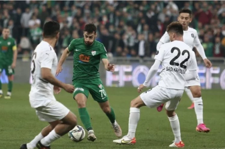 Bursaspor’un Manisa FK maçının günü ve saati değişti!