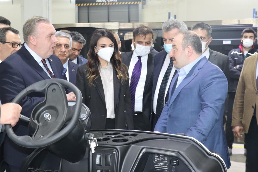 Bakan Varank’tan ‘TOGG’ açıklaması: Türkiye, kendi markasını Bursa’dan çıkardı