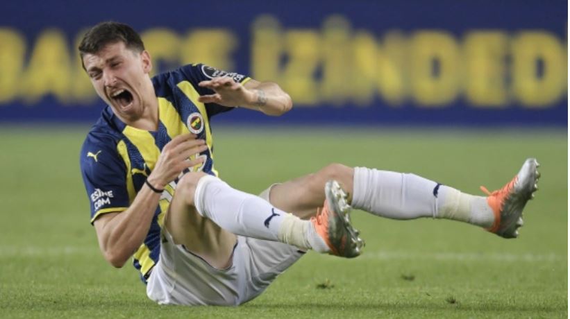 Mert Hakan’ın derbi yuvarlanışı dünya basınında