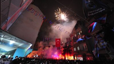 Bursa’da Trabzonsporlu taraftarların şampiyonluk coşkusu