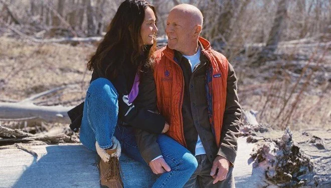 Bruce Willis ve eşi orman terapisinde