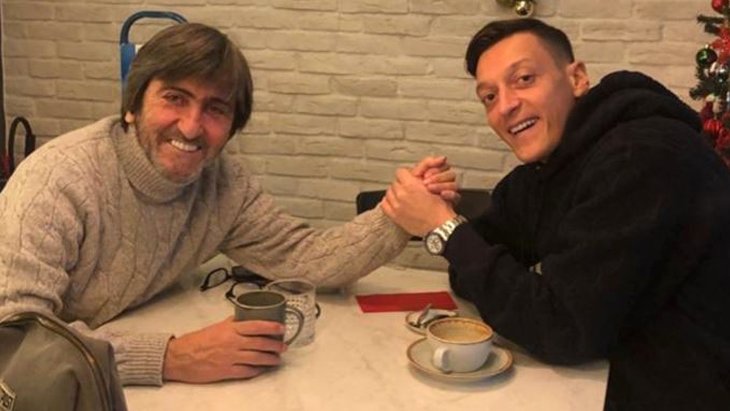 Rıdvan Dilmen, Mesut Özil’i hangi takımın istediğini açıkladı