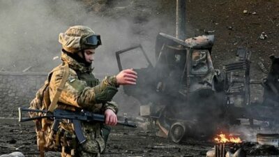 Ukrayna uçağından ateşlenen roketler Rus topraklarına düştü