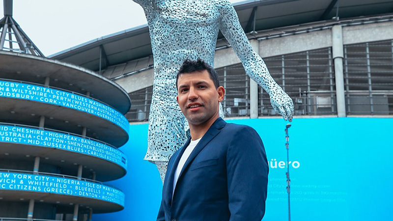 Manchester City, Agüero’nun heykelini dikti
