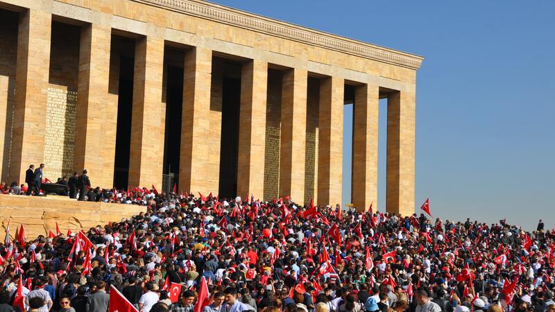 19 Mayıs Atatürk’ü Anma, Gençlik ve Spor Bayramı okullar tatil mi?