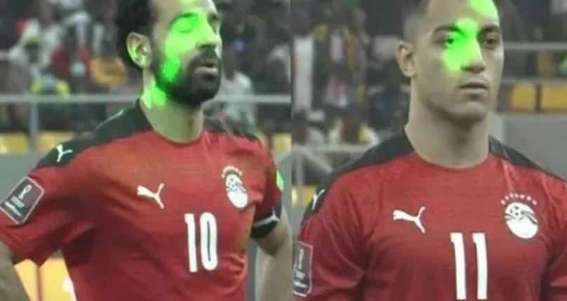 Futbolculara tutulan lazerin cezası belli oldu