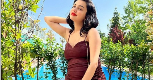 Doğum için gün sayıyor! Hamilelik pozları olay oldu