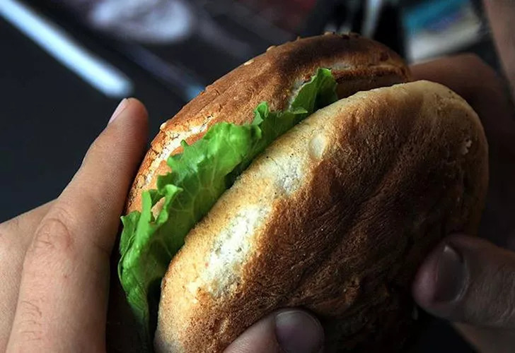 Bu yaz tatil cep yakacak! Hamburgerin fiyatı dudak uçuklattı