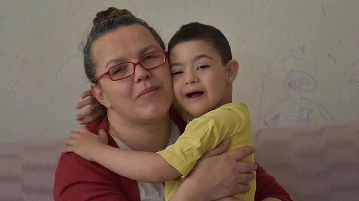Down sendromlu minik Yiğit’in tek dayanağı annesi