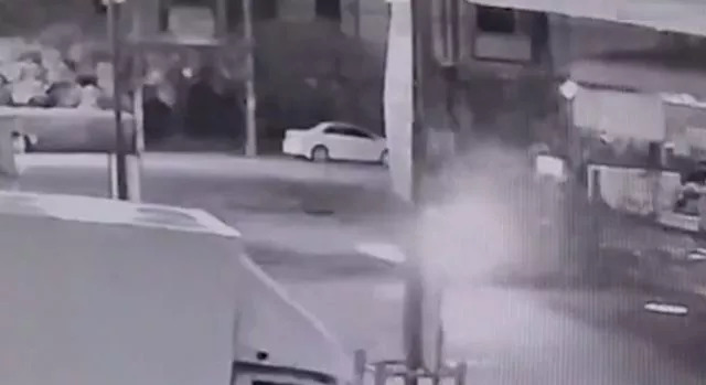 Akılalmaz olay! Sokak ortasında cinsel ilişkiye girdiler