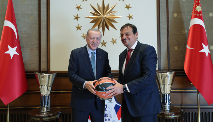 Cumhurbaşkanı Erdoğan, Avrupa şampiyonu Anadolu Efes’i kabul etti