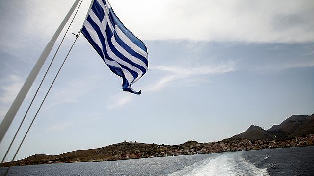 İran’dan petrol taşıyan gemisini alıkoyan Yunanistan’a ‘korsanlık’ suçlaması