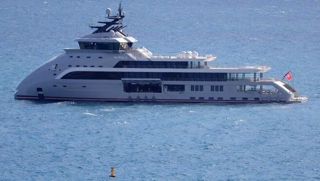 Rus oligarklar yatlarını görünmez yaptı