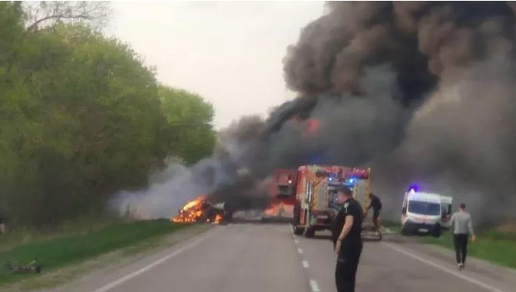 Ukrayna’da katliam gibi trafik kazası: 16 ölü, 6 yaralı