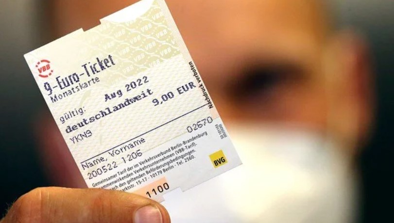 Almanya’da toplu taşımaya teşvik: 9 euroya sınırsız yolculuk!