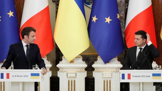 Macron, Ukrayna Cumhurbaşkanı Zelenski ile görüştü