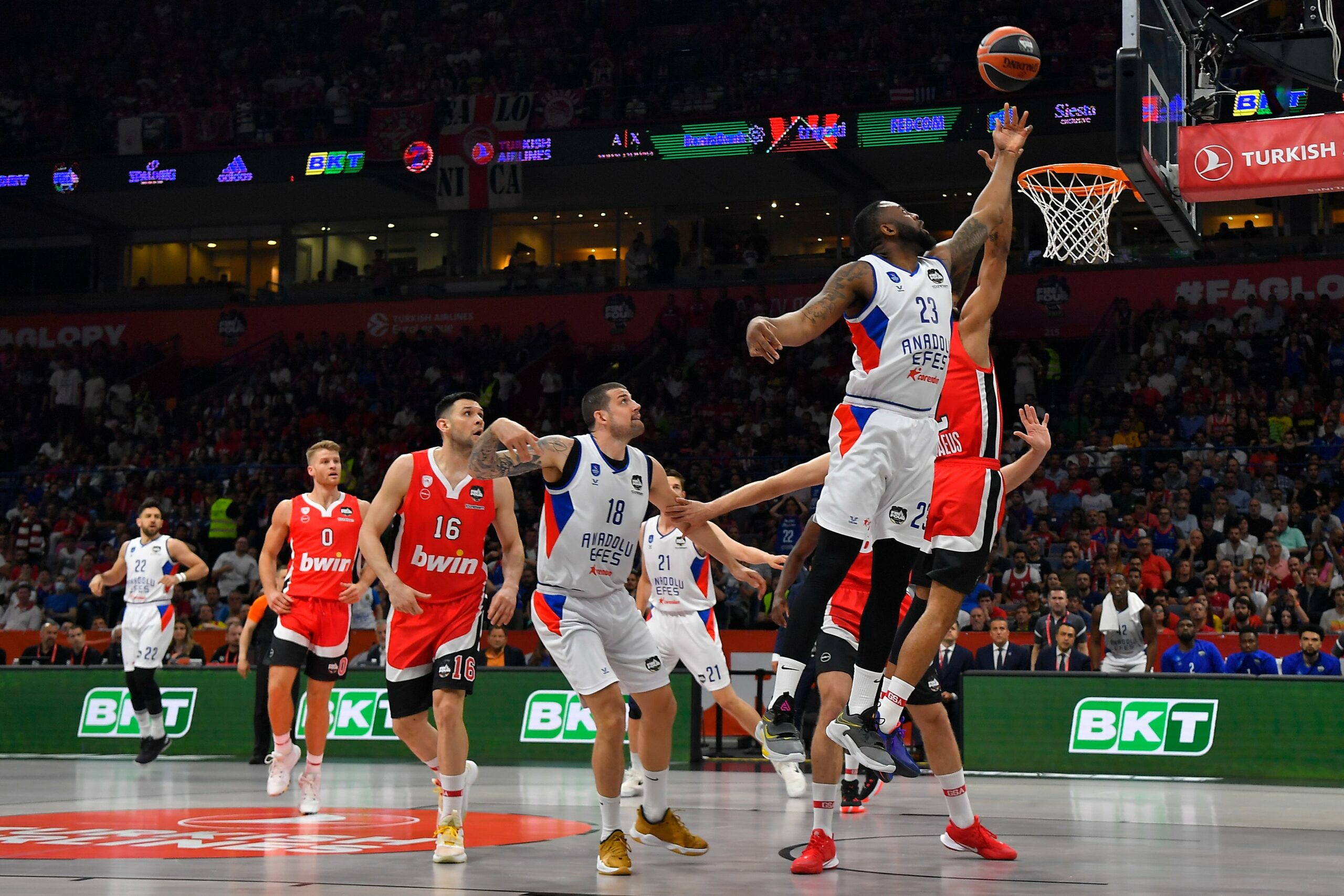 Anadolu Efes, THY Euroleague’de finalde