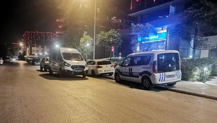 İzmir’de eşi tarafından tabancayla vurulan kadın hayatını kaybetti