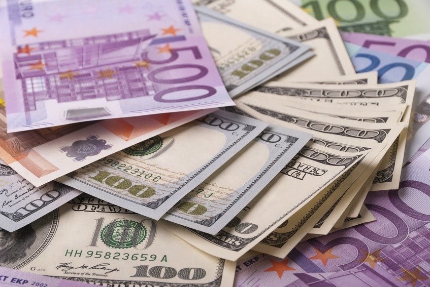 Dolar 14,95’den, Euro ise 15,83 TL’den haftayı kapattı