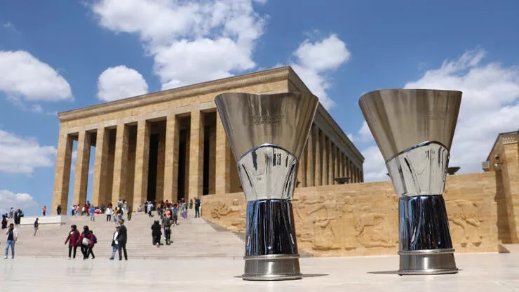 Euroleague şampiyonu Anadolu Efes, Anıtkabir’de