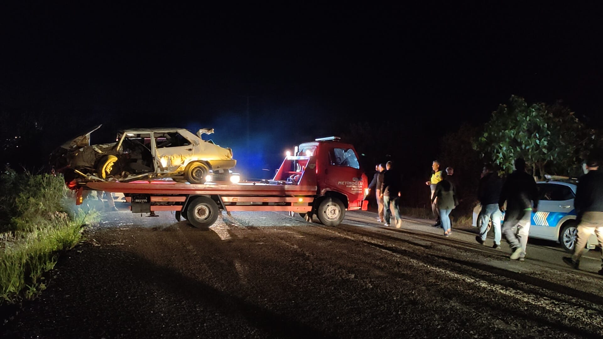 Bursa’da kazada takla atan otomobilden fırlayan 2 kişi ağır yaralandı