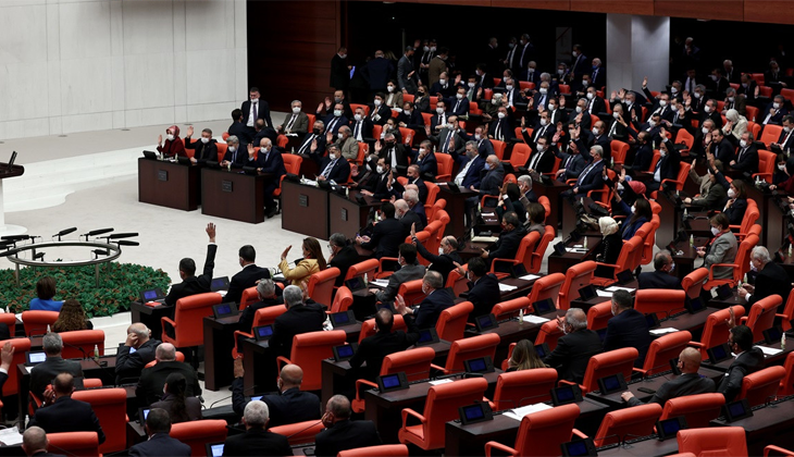 Sağlık çalışanlarının mali haklarının iyileştirilmesin içeren kanun teklifinde görüşmeler tamamlandı