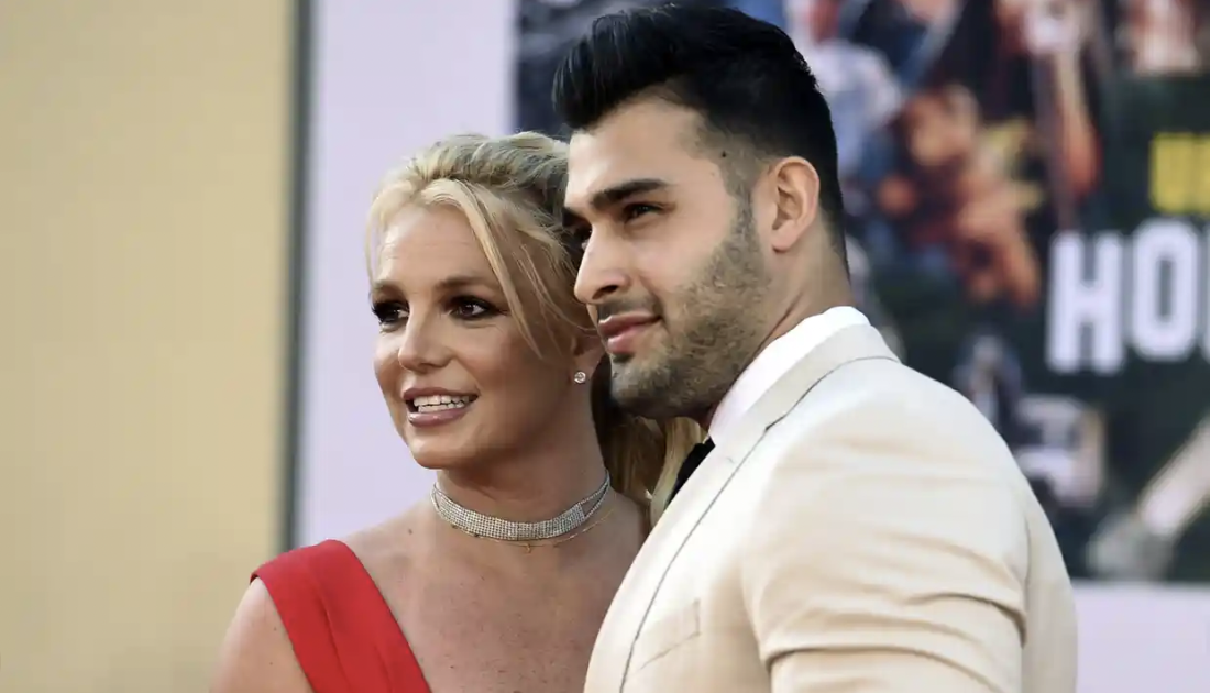 Britney Spears bebeğini kaybettiğini açıkladı