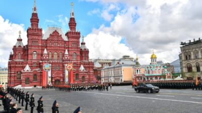 Rusya Zafer Günü’nü kutluyor