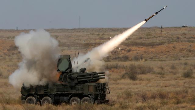 Ukrayna’dan flaş açıklama: Rusya, Azovstal fabrikasına saldırı başlattı