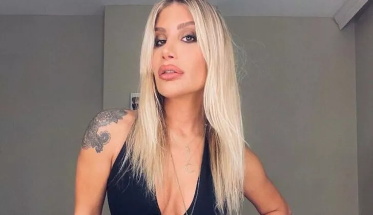 İrem Derici tatilde