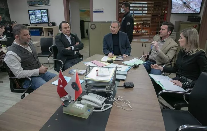 Arka Sokaklar’da flaş ayrılık!