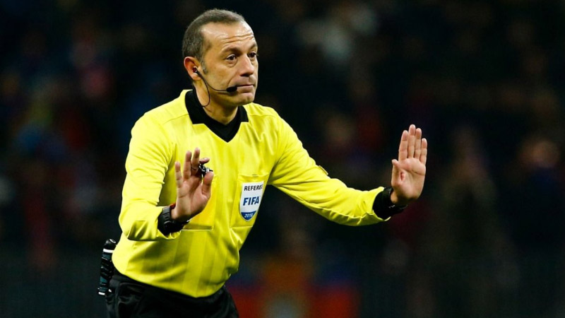 UEFA’dan Cüneyt Çakır’a görev
