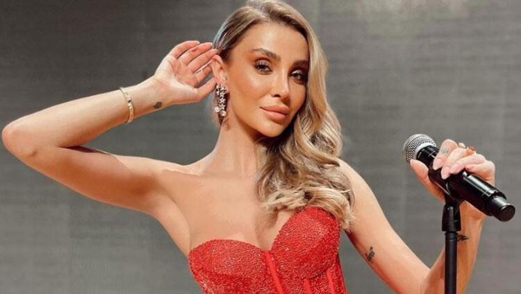 Özge Ulusoy alışverişin keyfini çıkardı