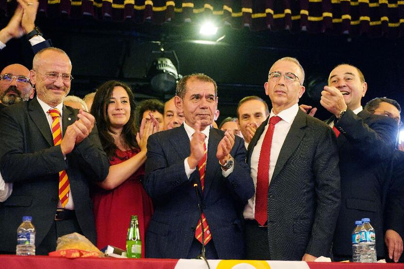 Dursun Özbek yönetimi teknik direktör için kararını verdi! İşte Galatasaray’ın hoca adayları