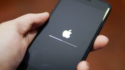 Apple’a toplu dava: Milyonlarca iPhone kullanıcısı için tazminat talebi!