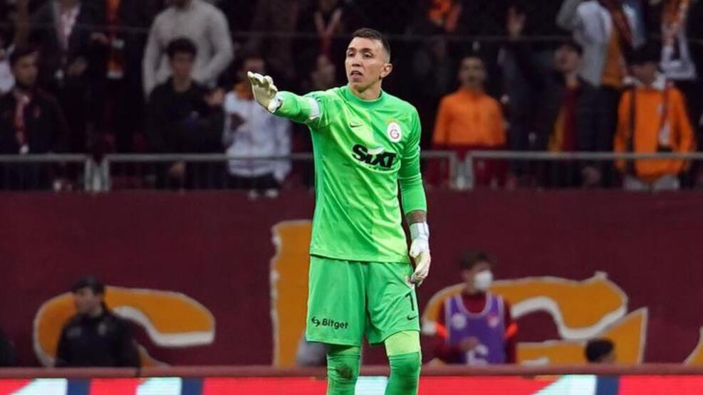 Rennes Galatasaray’dan Muslera’yı istiyor