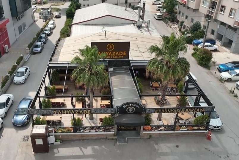 Bursa’da sanal evrenden aldığı kebap siparişlerine yetişemiyor
