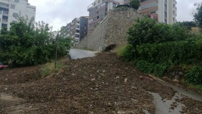 Bursa’da yağmur faciası! Okul bahçesi çamurla doldu
